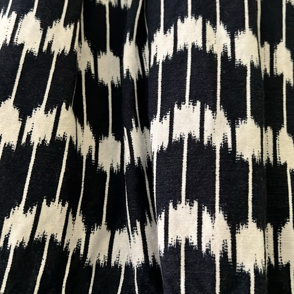 Loft skirt in navy and cream size 2 - Picture 2 of 3